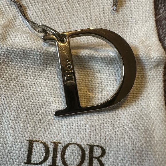 Authentic Dior pendant - Picture 2 of 3